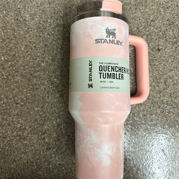 Stanley Other - Stanley x Target H2.0 40 oz Quencher- Wisteria Tie Dye